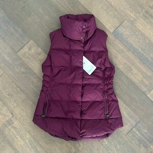 Water repellent puffer vest, 2 way zipper